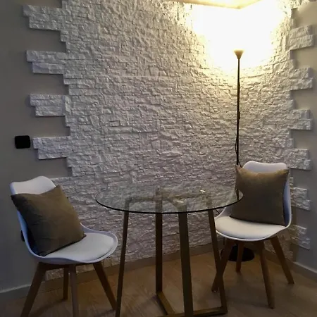 Pretoria House Apartment *